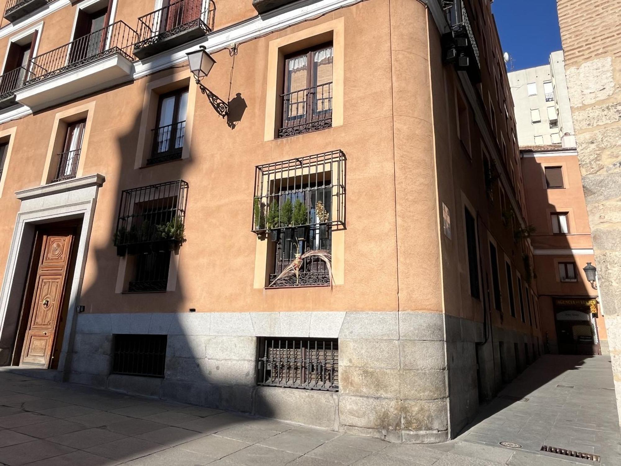 Dplace To Be - Amazing Apartments In Historic Center Madrid Exterior photo