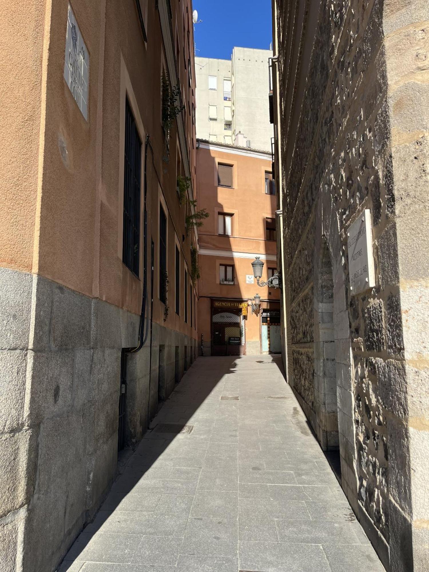 Dplace To Be - Amazing Apartments In Historic Center Madrid Exterior photo
