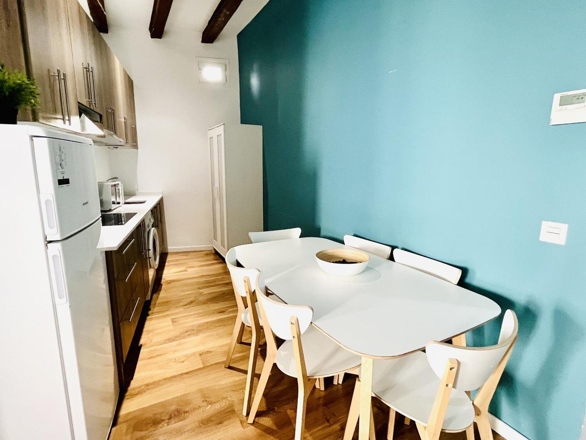 Dplace To Be - Amazing Apartments In Historic Center Madrid Room photo