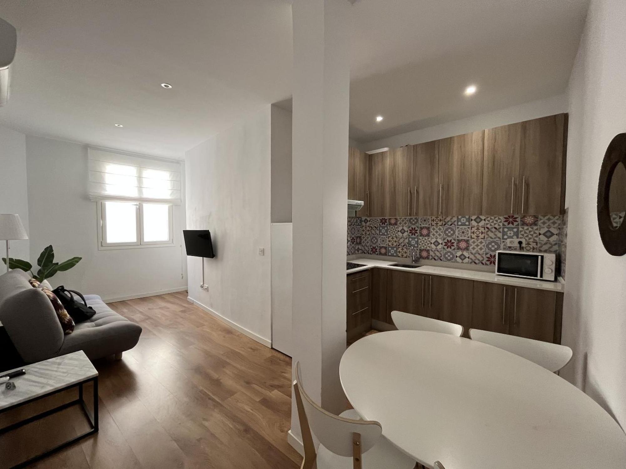 Dplace To Be - Amazing Apartments In Historic Center Madrid Exterior photo